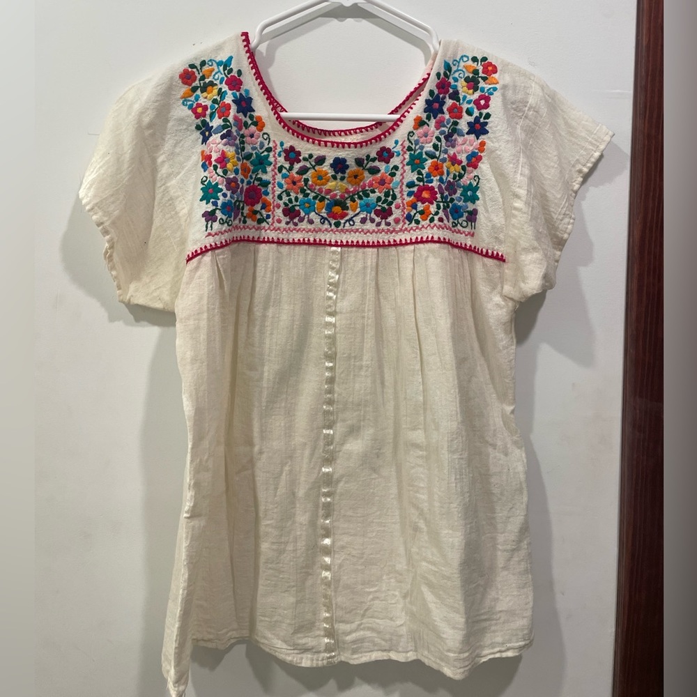 Mexican style women’s blouse, size Small. Handmade and unique